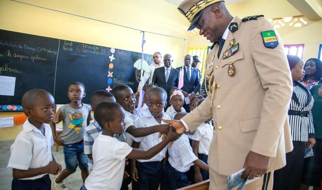 Brice Clotaire Oligui Nguema Encourage l’Excellence à l’Aube de la Nouvelle Année Scolaire au Gabon