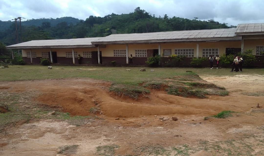 Le lycée Saint Pierre Claver de Lastouville en quête de soutien pour surmonter ses difficultés