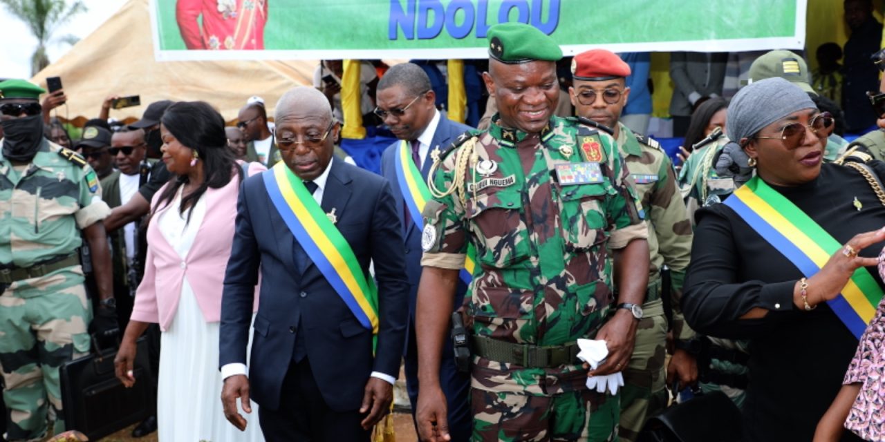 Le Général Brice Clotaire Oligui Nguema rencontre les populations de Mandji, Guietsou et Lembamba