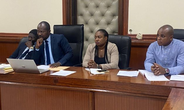 🛑Urgent : Les greffiers gabonais en grève générale illimitée pour dénoncer leurs conditions de travail