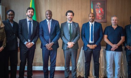 Rencontre stratégique entre le Ministère de l&rsquo;Économie du Gabon et l&rsquo;Hôpital Américain de Paris pour renforcer le secteur de la santé