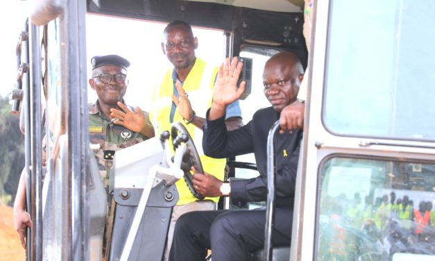 Réhabilitation de la Route Lebamba-M&rsquo;bigou-Malinga-Molo : Le Chef de l&rsquo;État lance les travaux