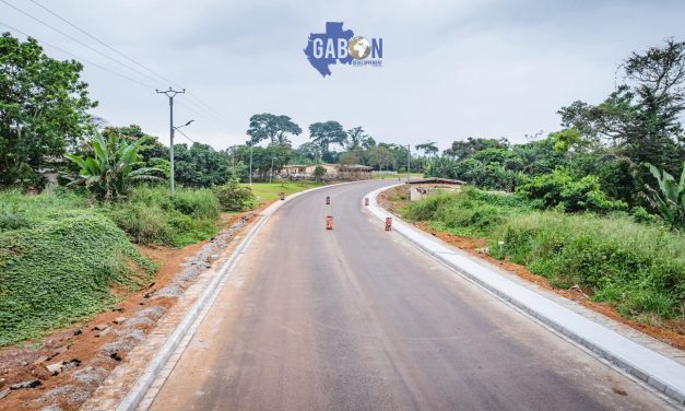 Infrastructures routières : L’axe Oyem-Medzeng renaît de ses cendres grâce à la volonté politique du Président Oligui Nguema