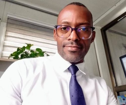 Libreville : Boris MBA OKEY, un visage familier au service du 2ᵉ arrondissement
