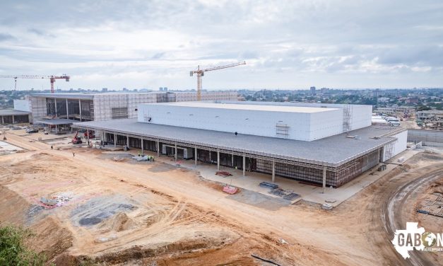 Le chantier de la renaissance de la Cité de la Démocratie avance à un rythme spectaculaire sous l’impulsion du Président Oligui Nguema