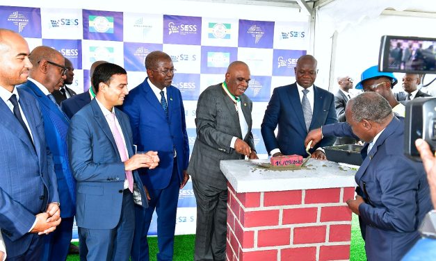 Le Chef de l&rsquo;État pose la première pierre de la centrale thermique à gaz d&rsquo;Owendo : Un pas décisif vers la résolution du déficit énergétique