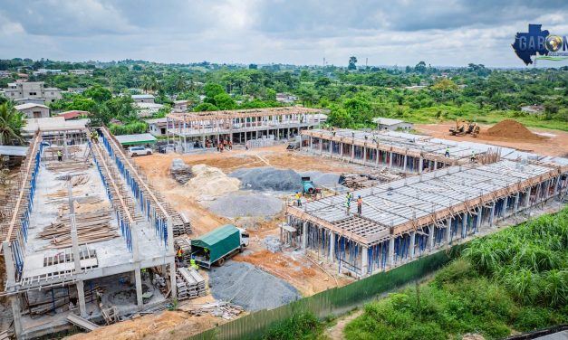 Évolution des travaux de construction du Collège d’Enseignement Secondaire (CES) de Melen PK11