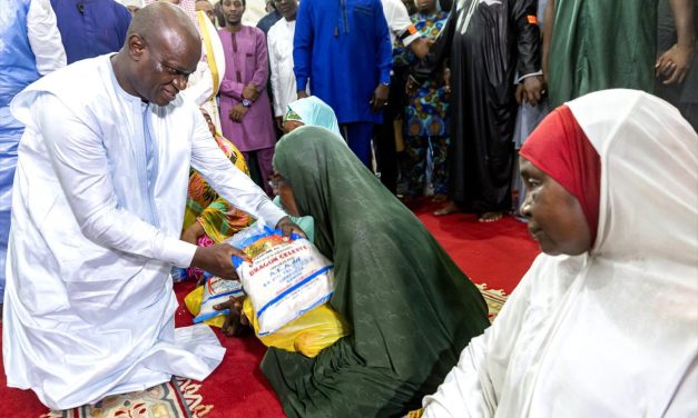 Ramadan : le Président partage un moment de fraternité avec la communauté musulmane