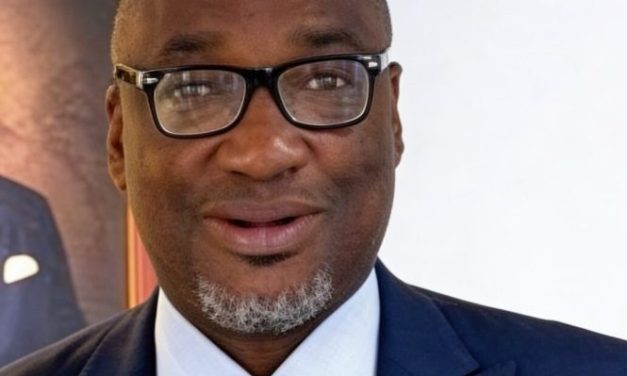 Gabon : Oligui reprend la main sur les interceptions présidentielles et nomme le général Bernard Gnamankala