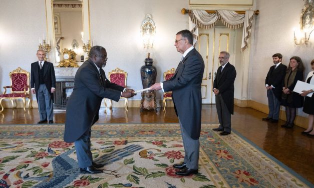 Diplomatie gabonaise : Alfred Nguiabanda accrédité auprès du Portugal