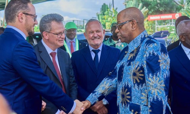Visite du Vice-Président de la République à la SOBRAGA : 60 ans d’engagement au service du développement du Gabon
