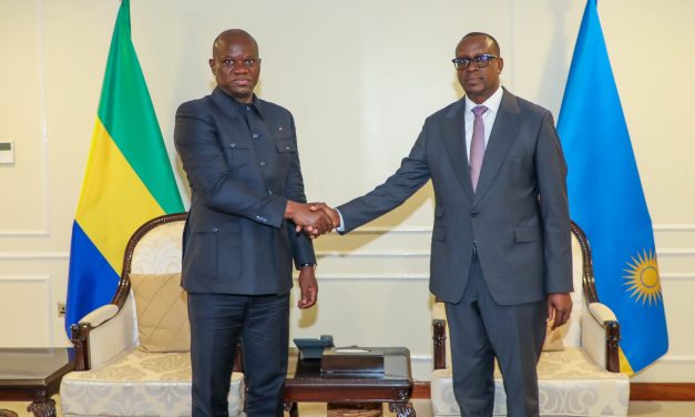 Brice Clotaire Oligui Nguema à Kigali pour l’Africa CEO Forum : le Gabon sur la voie de l’investissement et de la transformation économique