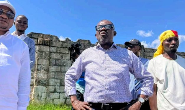 Veron Mosengo Omba face au défi des infrastructures sportives : Redonner vie aux stades en déliquescence de Mbuji-Mayi
