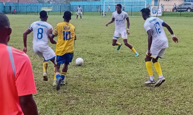 National Foot 1 : l’US Oyem et le Stade Mandji se neutralisent dans un duel sans vainqueur