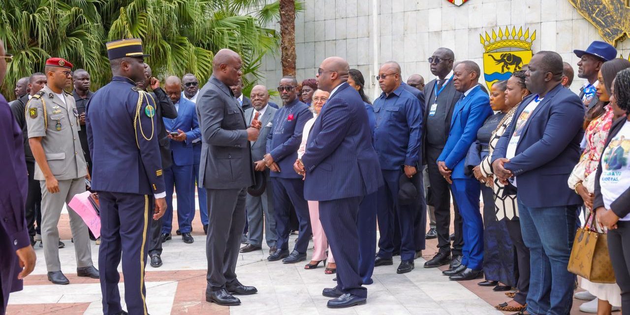 Après la visite des chantiers de Libreville, les forces vives de l&rsquo;Ogooué-Maritime reçues à la Présidence