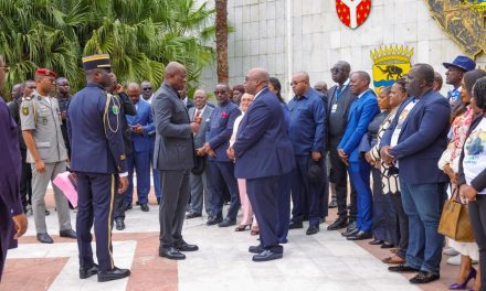 Après la visite des chantiers de Libreville, les forces vives de l&rsquo;Ogooué-Maritime reçues à la Présidence