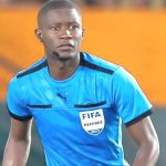 ARBITRAGE AFRICAIN : PIERRE ATCHO, LE SIFFLET GABONAIS QUI S’INSTALLE AU SOMMET