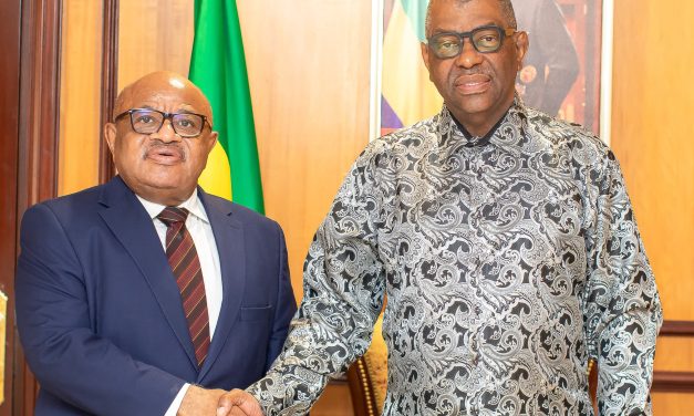 Gabon–ONU : Alexandre Barro Chambrier échange avec Mohamed El-Amine Souef sur le renforcement de la coopération