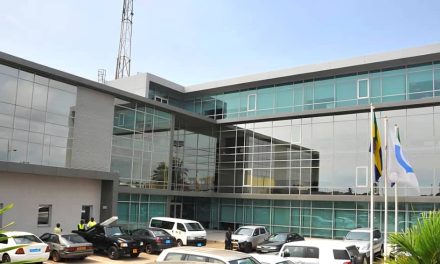 DOUANES GABONAISES : DES RÉSULTATS EN TROMPE-L’ŒIL SUR FOND DE MANAGEMENT APPROXIMATIF