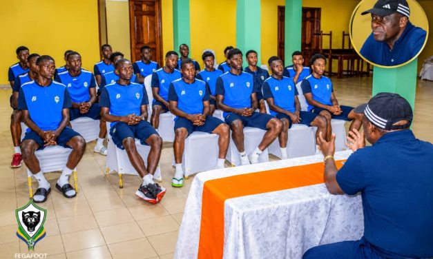 U20 : Pierre Alain Mounguengui encourage les Panthéreaux avant les demi-finales
