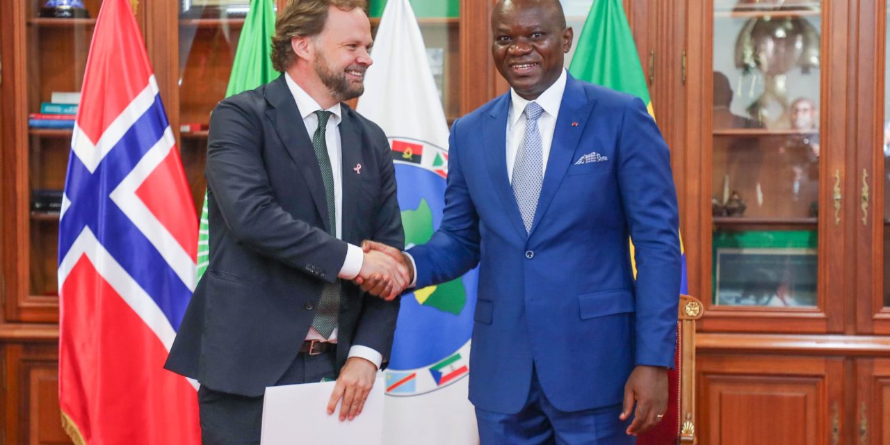 Diplomatie : six nouveaux ambassadeurs présentent leurs lettres de créance à Oligui Nguema