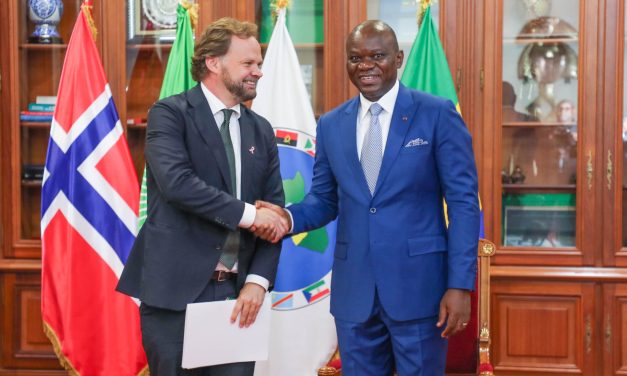 Diplomatie : six nouveaux ambassadeurs présentent leurs lettres de créance à Oligui Nguema